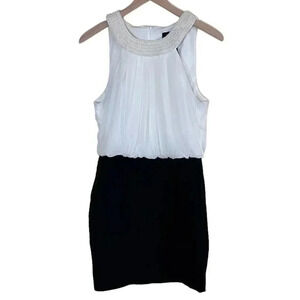 2/$30 B. Darlin Size 11/12 Sleeveless Beaded Dress Formal Embellished